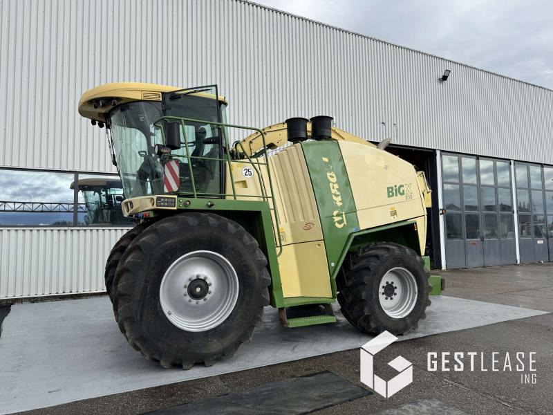 KRONE BIG X850 - Silaj makinesi: fotoğraf 1 KRONE BIG X850 - Silaj makinesi: fotoğraf 1