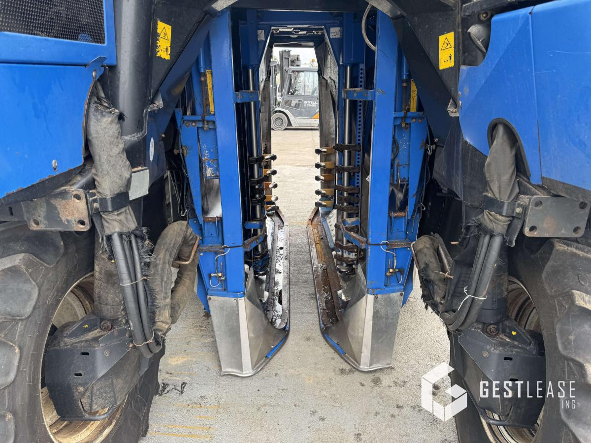 New Holland VL6050 - Üzüm hasat makinası: fotoğraf 5 New Holland VL6050 - Üzüm hasat makinası: fotoğraf 5