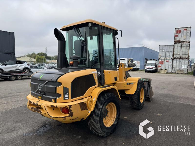 Volvo L30G - Tekerlekli yükleyici: fotoğraf 3 Volvo L30G - Tekerlekli yükleyici: fotoğraf 3