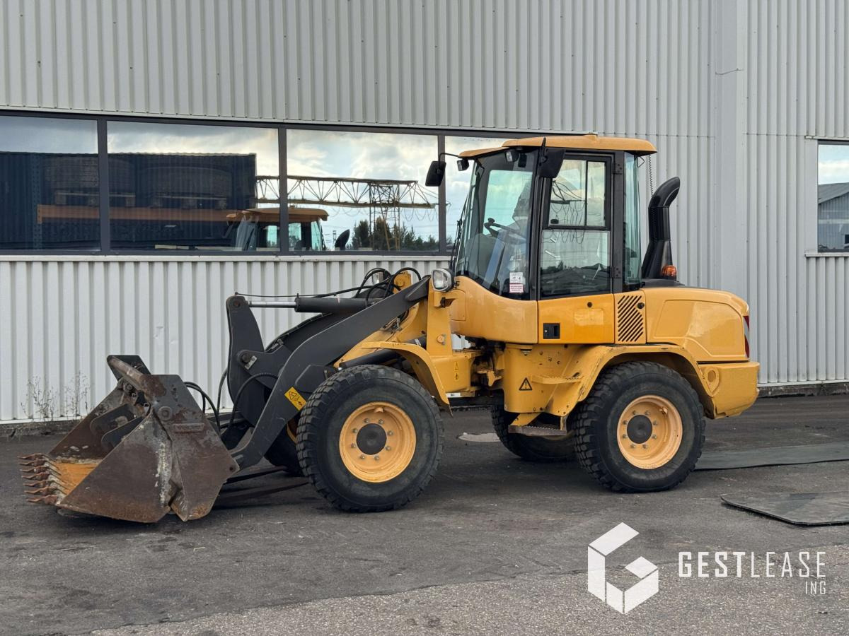 Volvo L30G - Tekerlekli yükleyici: fotoğraf 1 Volvo L30G - Tekerlekli yükleyici: fotoğraf 1