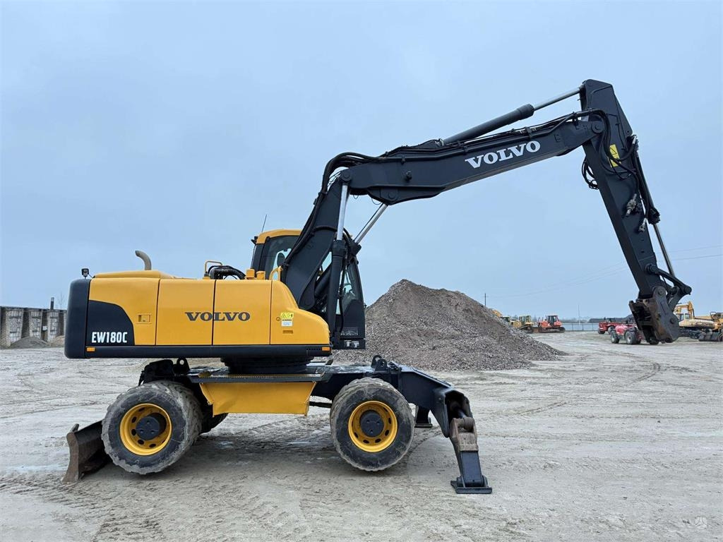Volvo EW 180 C - Tekerlekli ekskavatör: fotoğraf 5 Volvo EW 180 C - Tekerlekli ekskavatör: fotoğraf 5