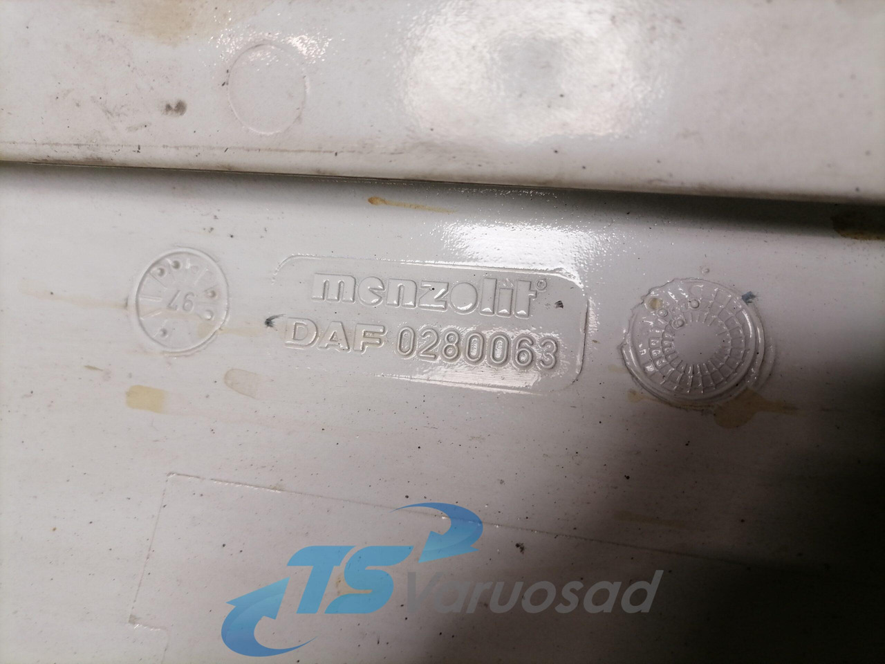 DAF Cab corner 0280063 - Izgara - Kamyon: fotoğraf 3 DAF Cab corner 0280063 - Izgara - Kamyon: fotoğraf 3