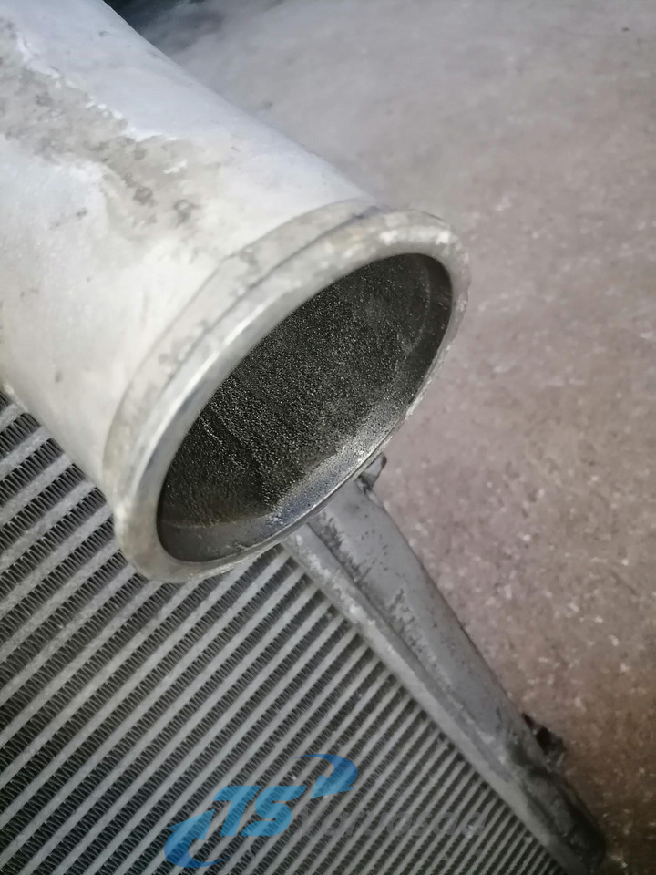 DAF Intercooler radiator 1691394 - İnterkuler - Kamyon: fotoğraf 4 DAF Intercooler radiator 1691394 - İnterkuler - Kamyon: fotoğraf 4