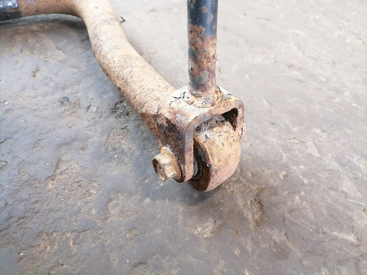 MAN Anti-roll bar 81437156074 - Viraj denge çubuğu - Kamyon: fotoğraf 3 MAN Anti-roll bar 81437156074 - Viraj denge çubuğu - Kamyon: fotoğraf 3