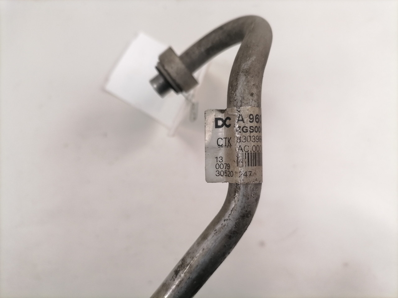 Mercedes-Benz A/C pipe A9608308817 - Isıtma/ Havalandırma - Kamyon: fotoğraf 4 Mercedes-Benz A/C pipe A9608308817 - Isıtma/ Havalandırma - Kamyon: fotoğraf 4