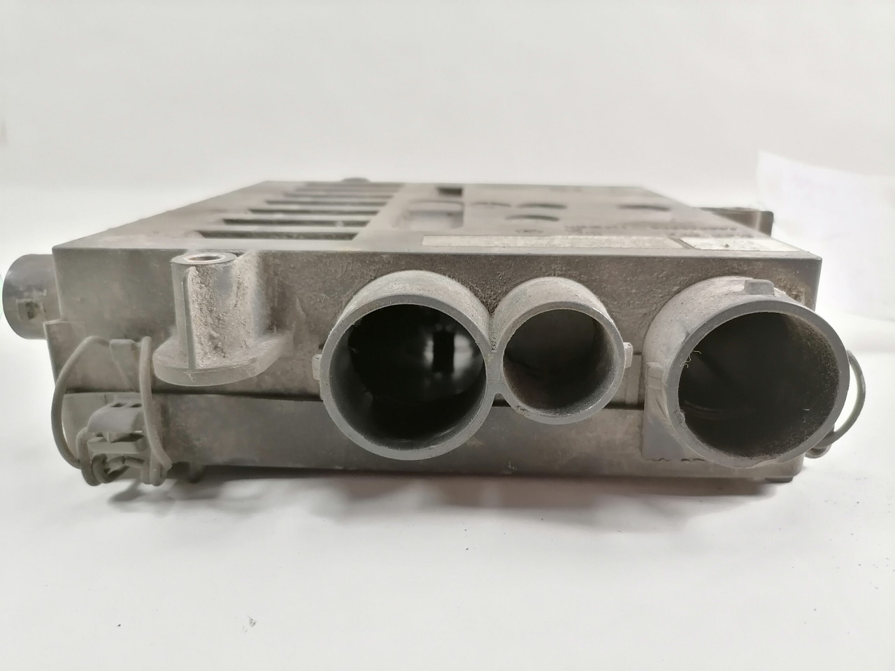 Mercedes-Benz Juhtmestiku harukarp A9605460440 - Sigorta - Kamyon: fotoğraf 3 Mercedes-Benz Juhtmestiku harukarp A9605460440 - Sigorta - Kamyon: fotoğraf 3