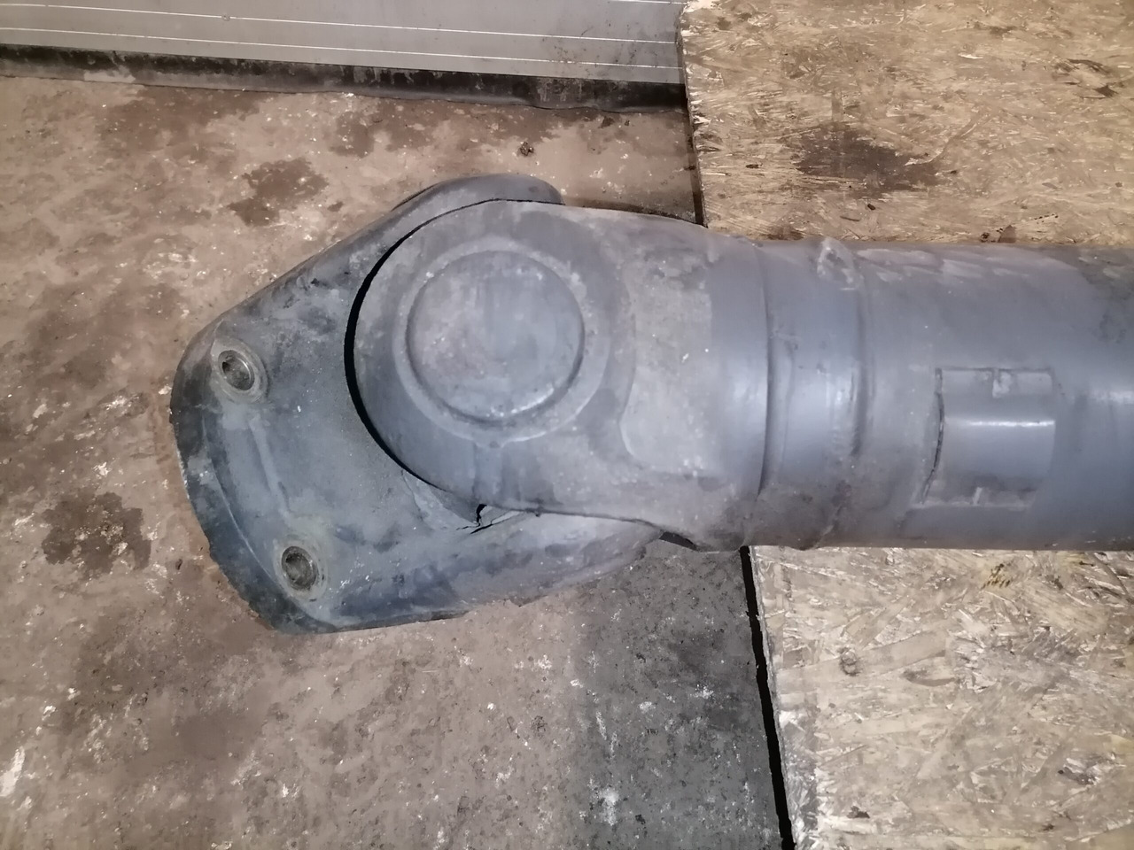 Mercedes-Benz Propeller shaft A6594100101 - Şaft - Kamyon: fotoğraf 4 Mercedes-Benz Propeller shaft A6594100101 - Şaft - Kamyon: fotoğraf 4