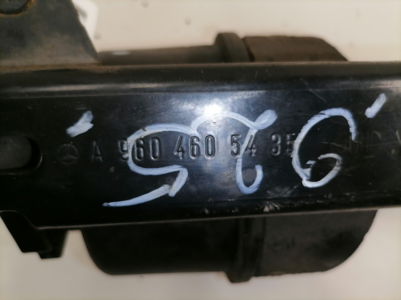 Mercedes-Benz Roolisüsteemi õlimahuti A0004668502 - Direksiyon hortumu - Kamyon: fotoğraf 5 Mercedes-Benz Roolisüsteemi õlimahuti A0004668502 - Direksiyon hortumu - Kamyon: fotoğraf 5