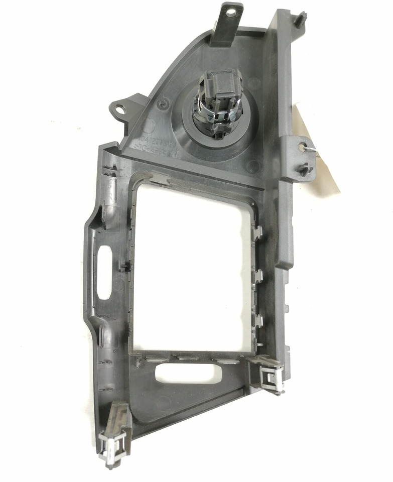 Mercedes-Benz Salongi plastik 4041200960 - Üniversal parça - Kamyon: fotoğraf 2 Mercedes-Benz Salongi plastik 4041200960 - Üniversal parça - Kamyon: fotoğraf 2