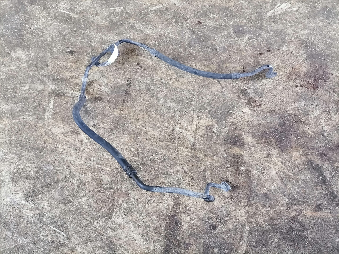 Scania A/C pipe 2030647 - Isıtma/ Havalandırma - Kamyon: fotoğraf 2 Scania A/C pipe 2030647 - Isıtma/ Havalandırma - Kamyon: fotoğraf 2