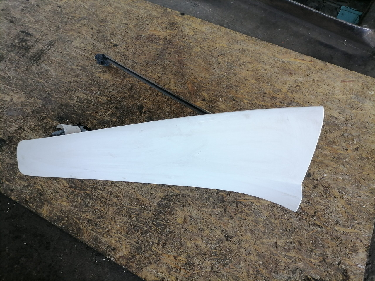 Scania Air deflector 1348513 - Aerodinamik/ Spoylerler - Kamyon: fotoğraf 2 Scania Air deflector 1348513 - Aerodinamik/ Spoylerler - Kamyon: fotoğraf 2