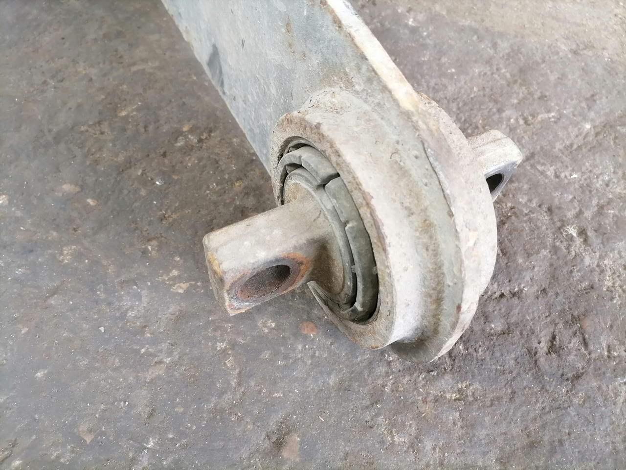 Scania Anti-roll bar 1547385 - Viraj denge çubuğu - Kamyon: fotoğraf 4 Scania Anti-roll bar 1547385 - Viraj denge çubuğu - Kamyon: fotoğraf 4