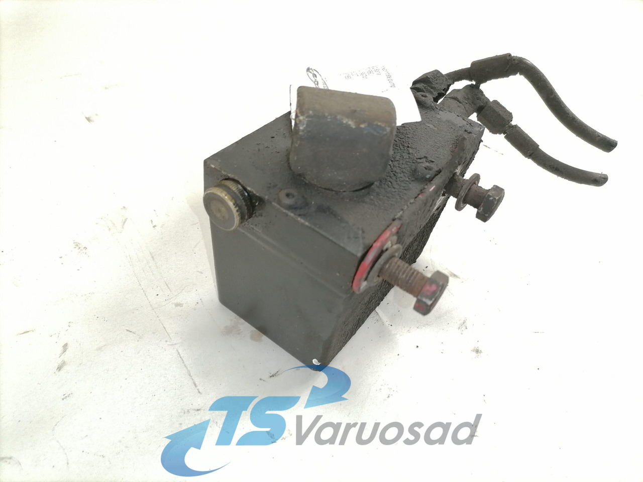 Scania Cab tilting pump 1549741 - Kabin süspansiyonu - Kamyon: fotoğraf 2 Scania Cab tilting pump 1549741 - Kabin süspansiyonu - Kamyon: fotoğraf 2