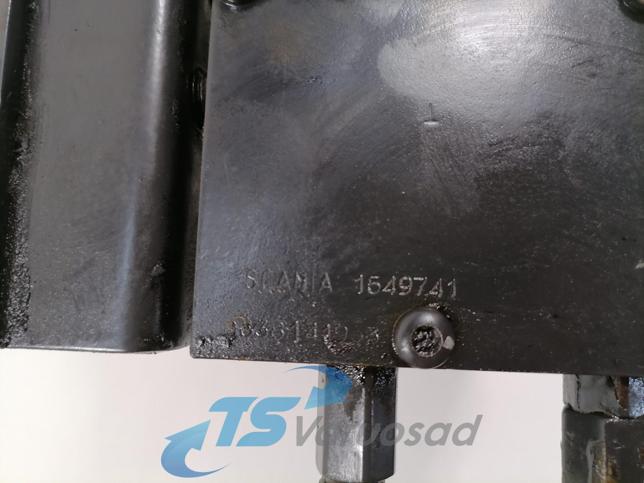 Scania Cab tilting pump 1549741 - Kabin süspansiyonu - Kamyon: fotoğraf 3 Scania Cab tilting pump 1549741 - Kabin süspansiyonu - Kamyon: fotoğraf 3