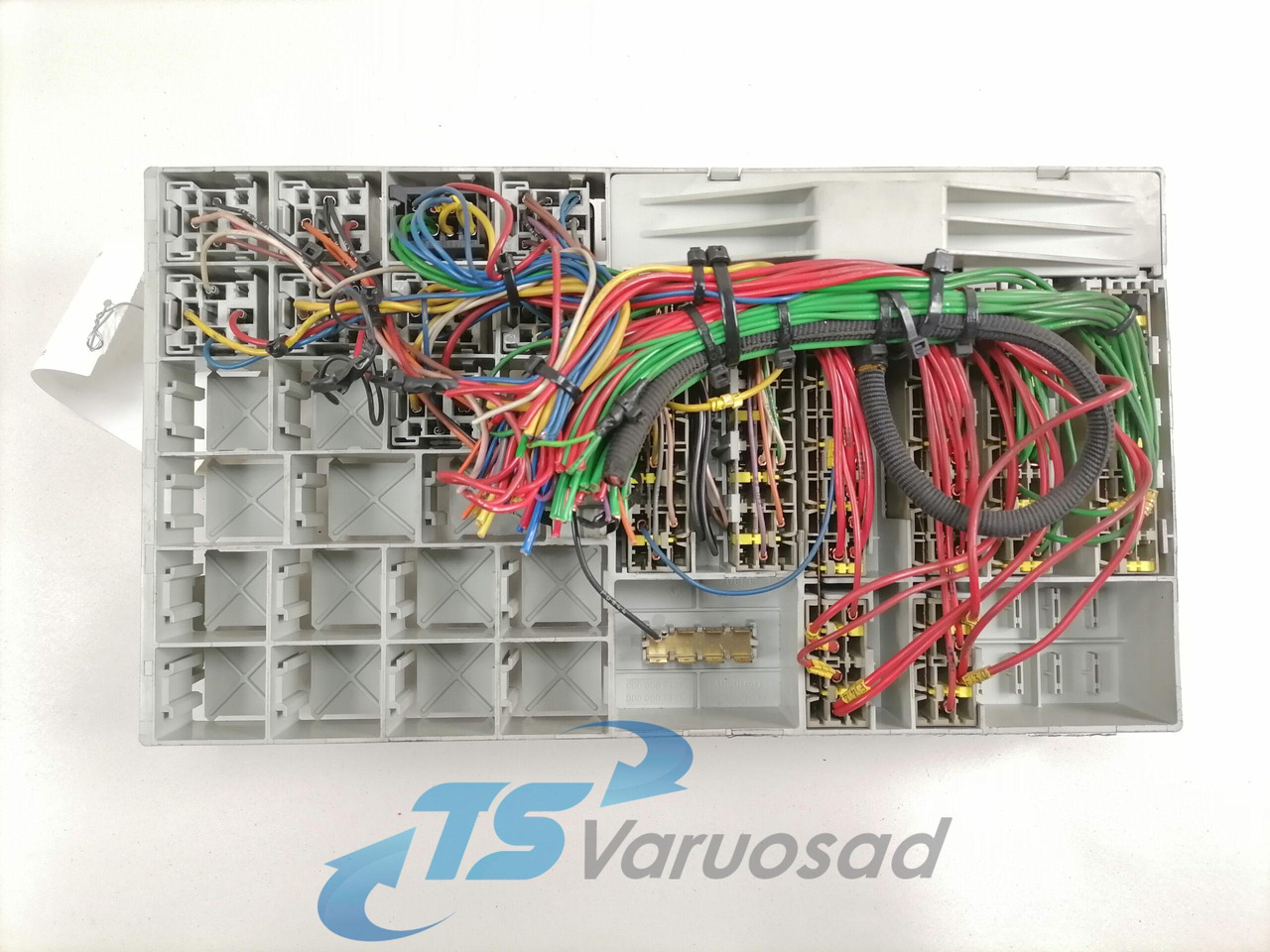 Scania Central electric unit 1775796 - Sigorta - Kamyon: fotoğraf 2 Scania Central electric unit 1775796 - Sigorta - Kamyon: fotoğraf 2