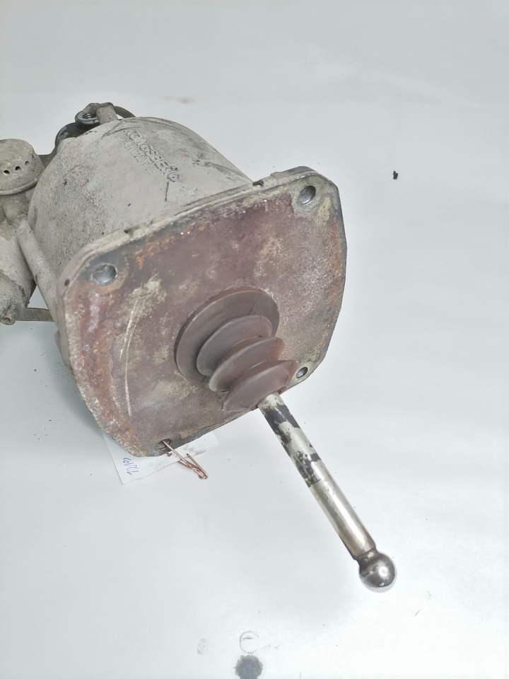 Scania Clutch control 1523399 - Debriyaj ve yedek parça - Kamyon: fotoğraf 3 Scania Clutch control 1523399 - Debriyaj ve yedek parça - Kamyon: fotoğraf 3