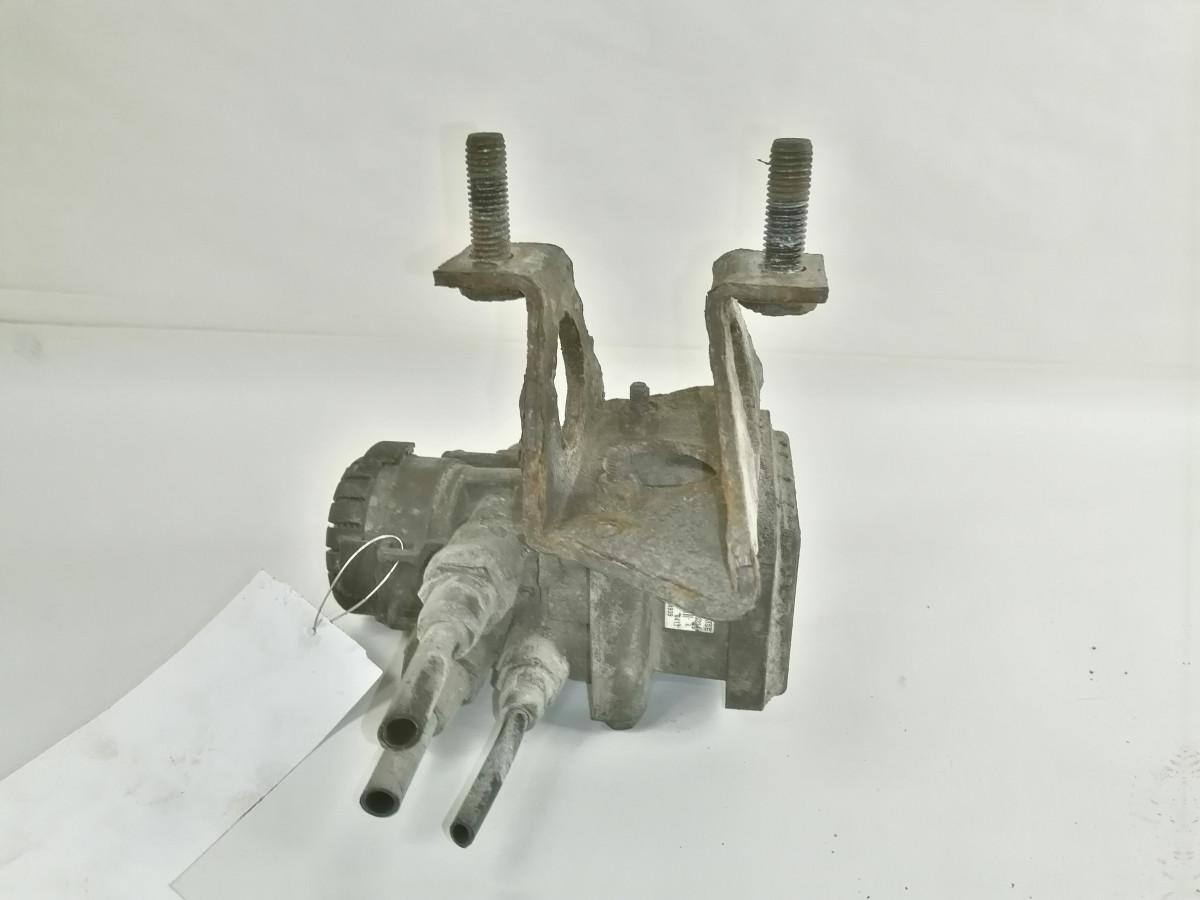 Scania EBS brake valve 1754939 - Fren valfi - Kamyon: fotoğraf 4 Scania EBS brake valve 1754939 - Fren valfi - Kamyon: fotoğraf 4