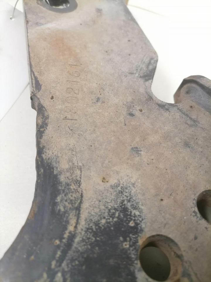 Scania Front bumper carrier 1802161 - Tampon - Kamyon: fotoğraf 3 Scania Front bumper carrier 1802161 - Tampon - Kamyon: fotoğraf 3