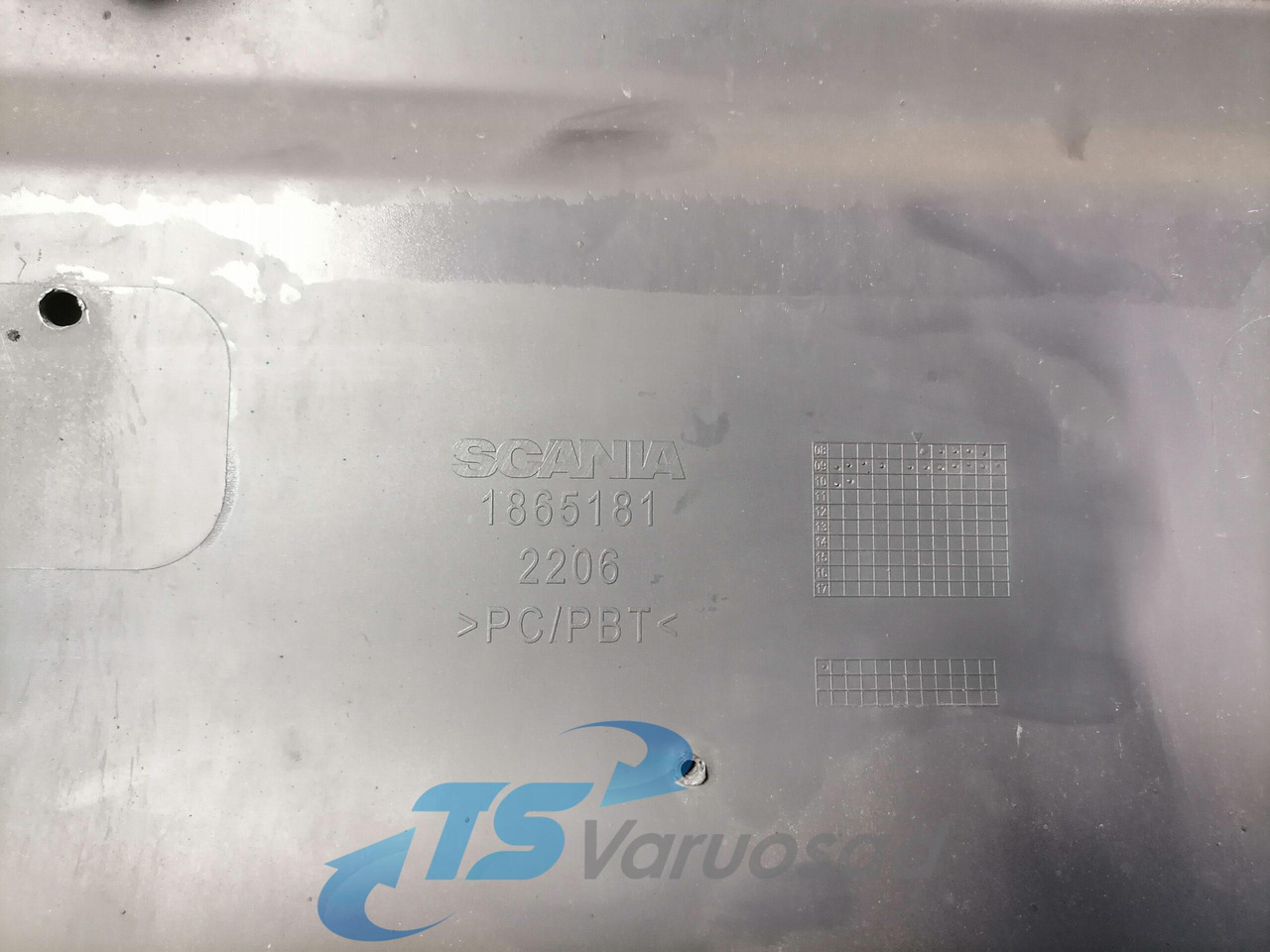 Scania Front bumper cover plastic 1865181 - Aerodinamik/ Spoylerler - Kamyon: fotoğraf 3 Scania Front bumper cover plastic 1865181 - Aerodinamik/ Spoylerler - Kamyon: fotoğraf 3