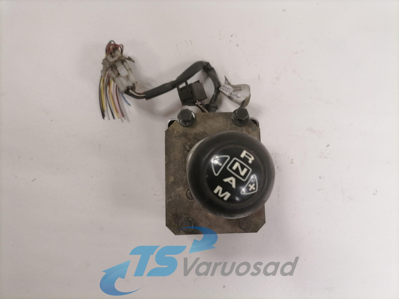Scania Gear control 1388171 - Şanzıman ve yedek parça - Kamyon: fotoğraf 1 Scania Gear control 1388171 - Şanzıman ve yedek parça - Kamyon: fotoğraf 1