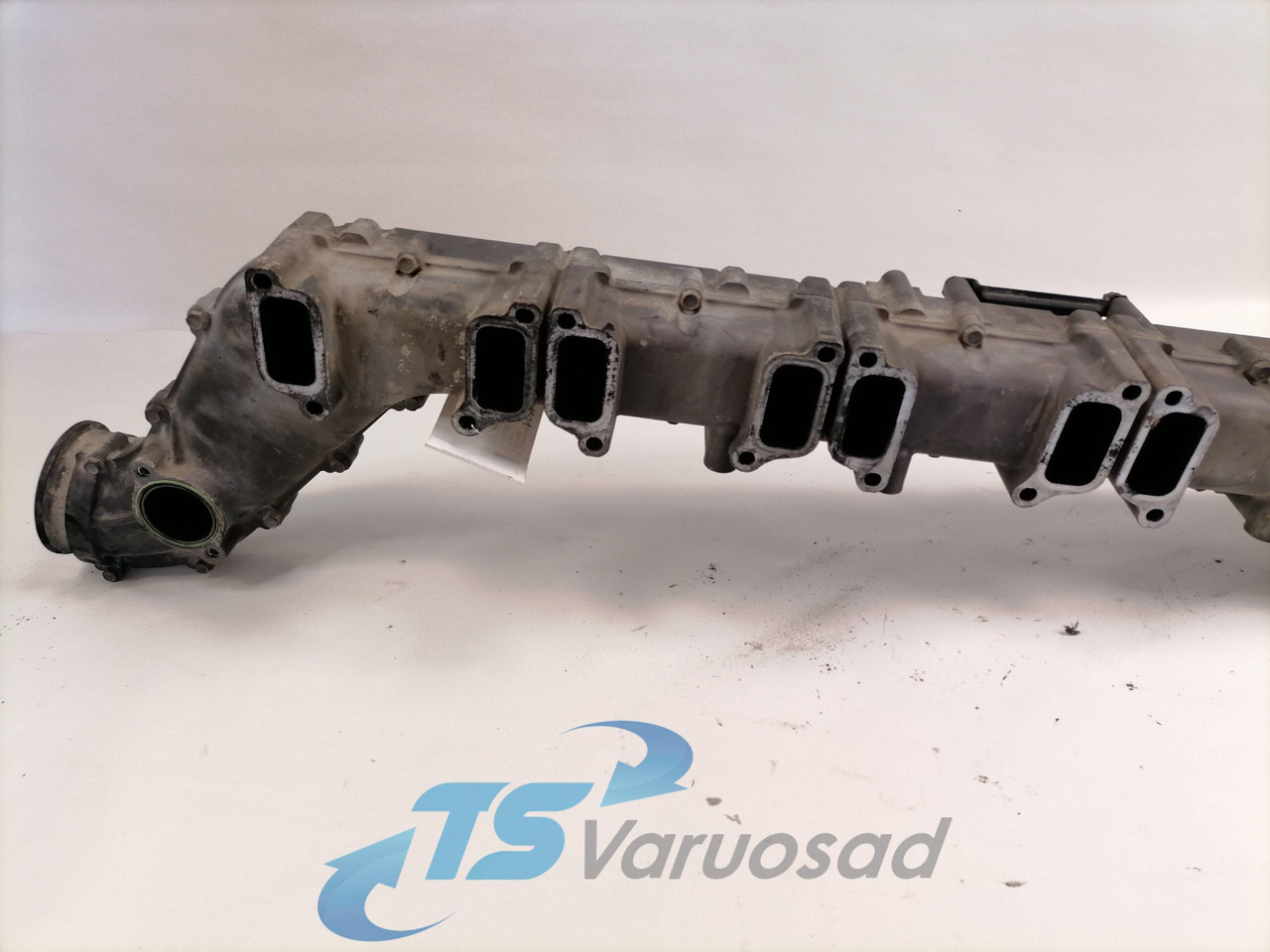 Scania Intake mainfold 1893329 - Emme manifoldu - Kamyon: fotoğraf 2 Scania Intake mainfold 1893329 - Emme manifoldu - Kamyon: fotoğraf 2