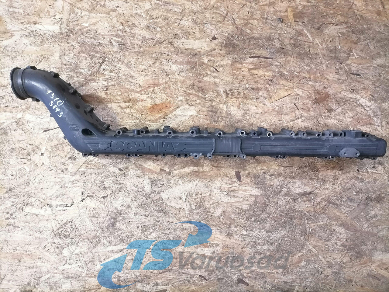 Scania Intake mainfold 1893329 - Emme manifoldu - Kamyon: fotoğraf 2 Scania Intake mainfold 1893329 - Emme manifoldu - Kamyon: fotoğraf 2