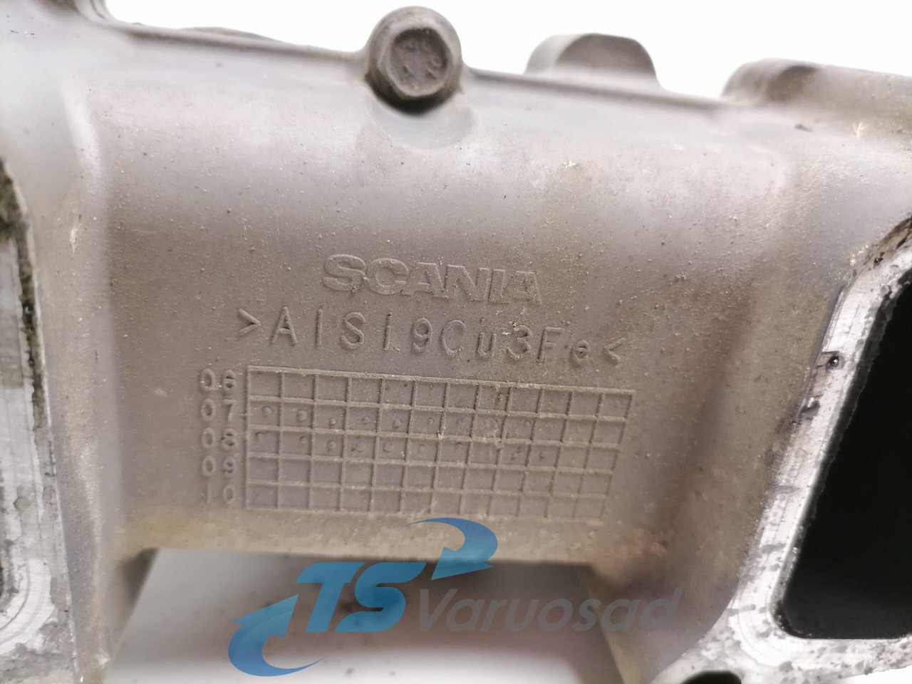 Scania Intake mainfold 1893329 - Emme manifoldu - Kamyon: fotoğraf 5 Scania Intake mainfold 1893329 - Emme manifoldu - Kamyon: fotoğraf 5