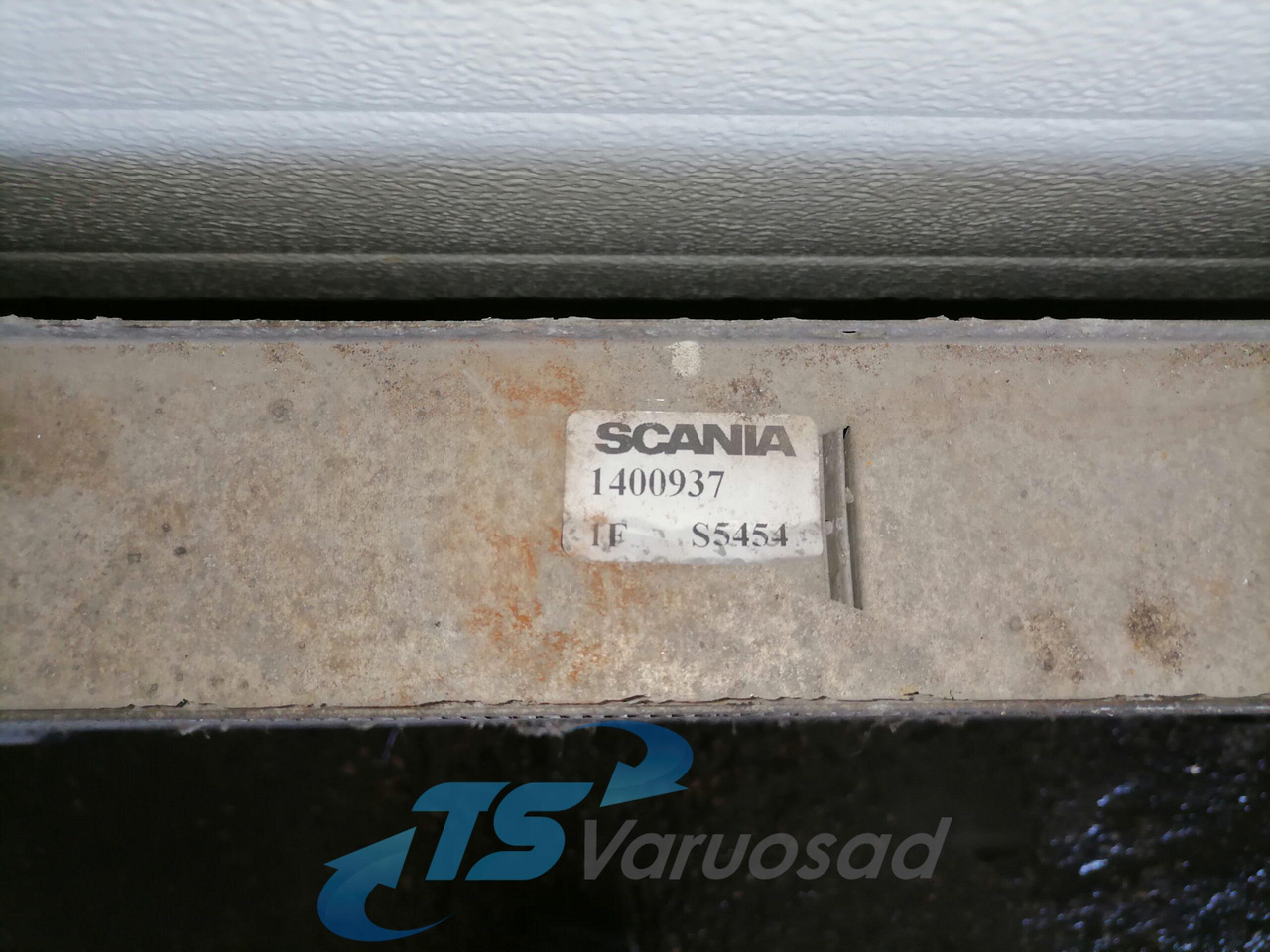 Scania Intercooler radiator 1400937 - İnterkuler - Kamyon: fotoğraf 4 Scania Intercooler radiator 1400937 - İnterkuler - Kamyon: fotoğraf 4