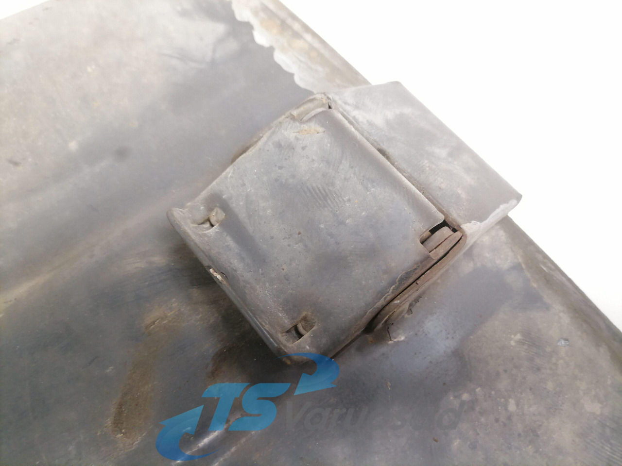 Scania Mudguard bracket 1743493 - Üniversal parça - Kamyon: fotoğraf 3 Scania Mudguard bracket 1743493 - Üniversal parça - Kamyon: fotoğraf 3