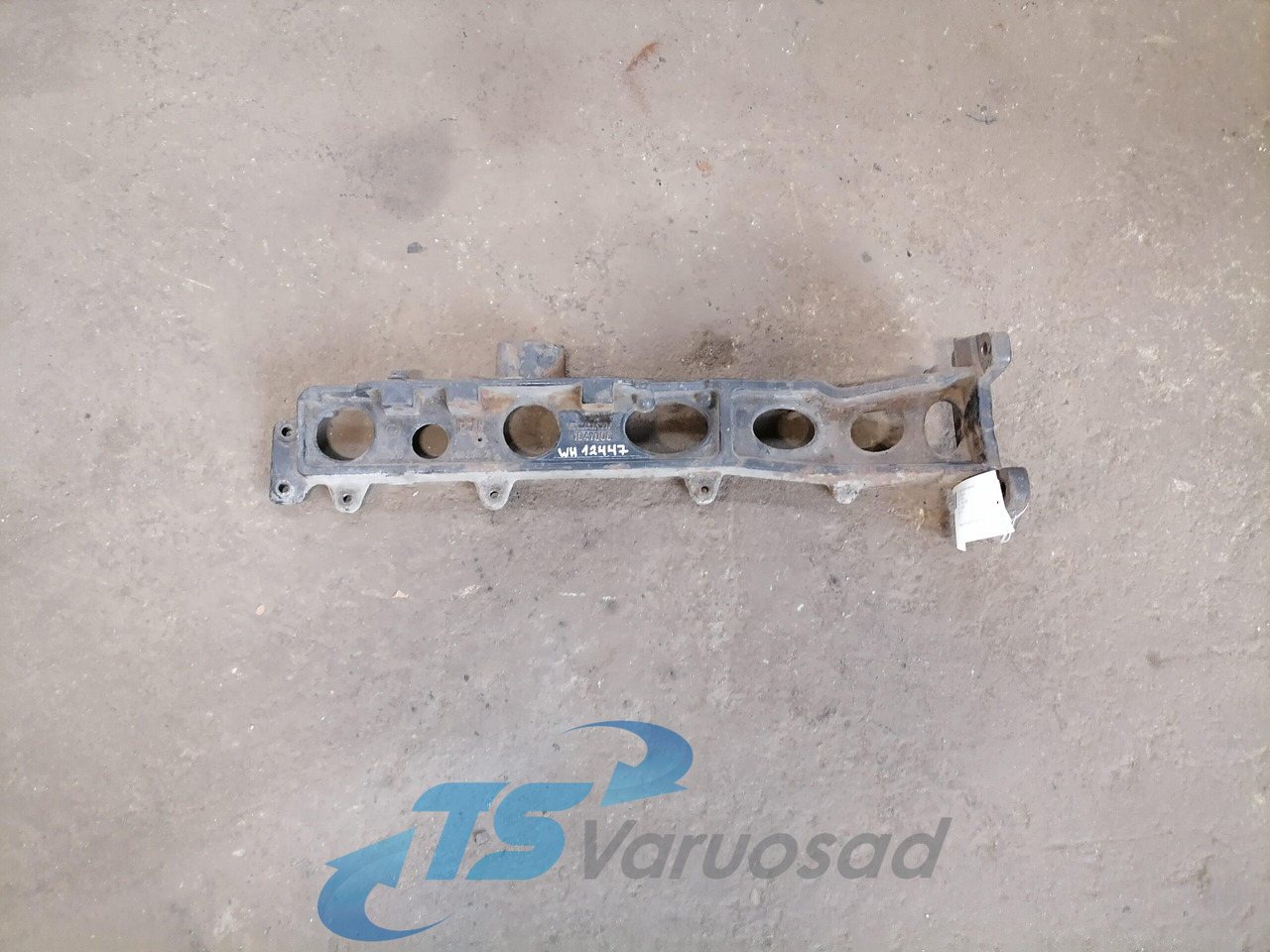 Scania Muffler carrier 1541006 - Susturucu - Kamyon: fotoğraf 1 Scania Muffler carrier 1541006 - Susturucu - Kamyon: fotoğraf 1
