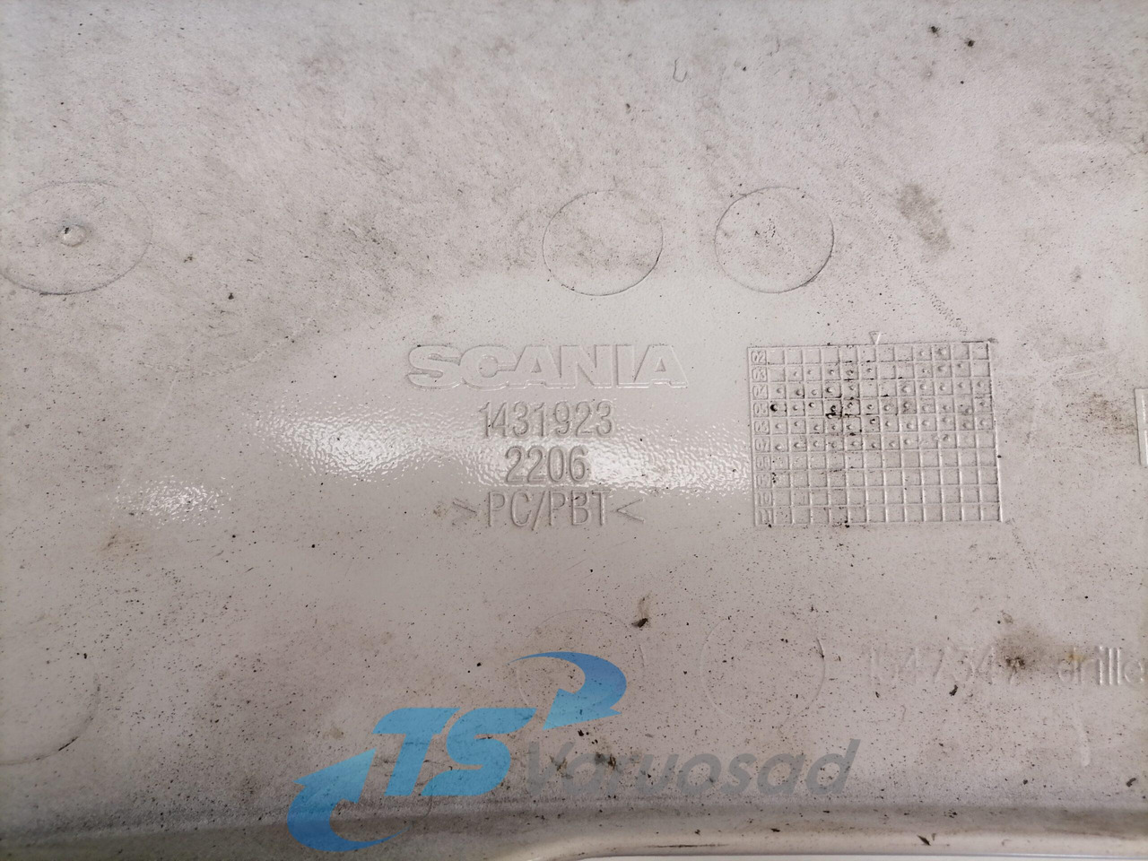 Scania Scania esitule korpus, parem 1431921 - Işık/ Işıklandırma - Kamyon: fotoğraf 5 Scania Scania esitule korpus, parem 1431921 - Işık/ Işıklandırma - Kamyon: fotoğraf 5