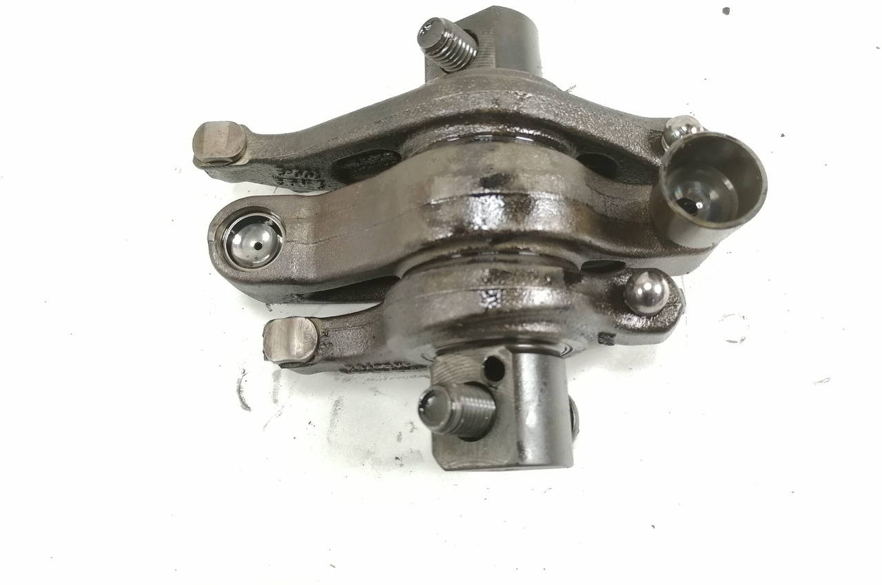 Scania Set of rockers with shaft 1520439 - Üniversal parça - Kamyon: fotoğraf 5 Scania Set of rockers with shaft 1520439 - Üniversal parça - Kamyon: fotoğraf 5