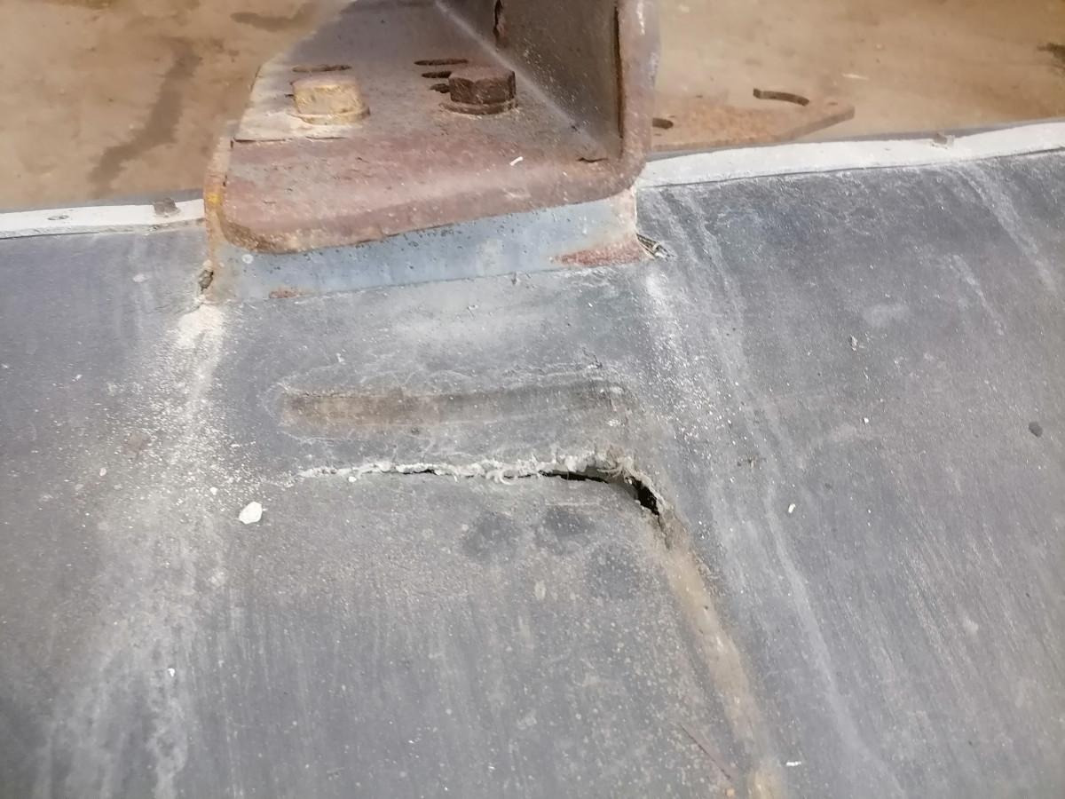 Scania Tagumine kaitseraud 1850158 - Tampon - Kamyon: fotoğraf 4 Scania Tagumine kaitseraud 1850158 - Tampon - Kamyon: fotoğraf 4