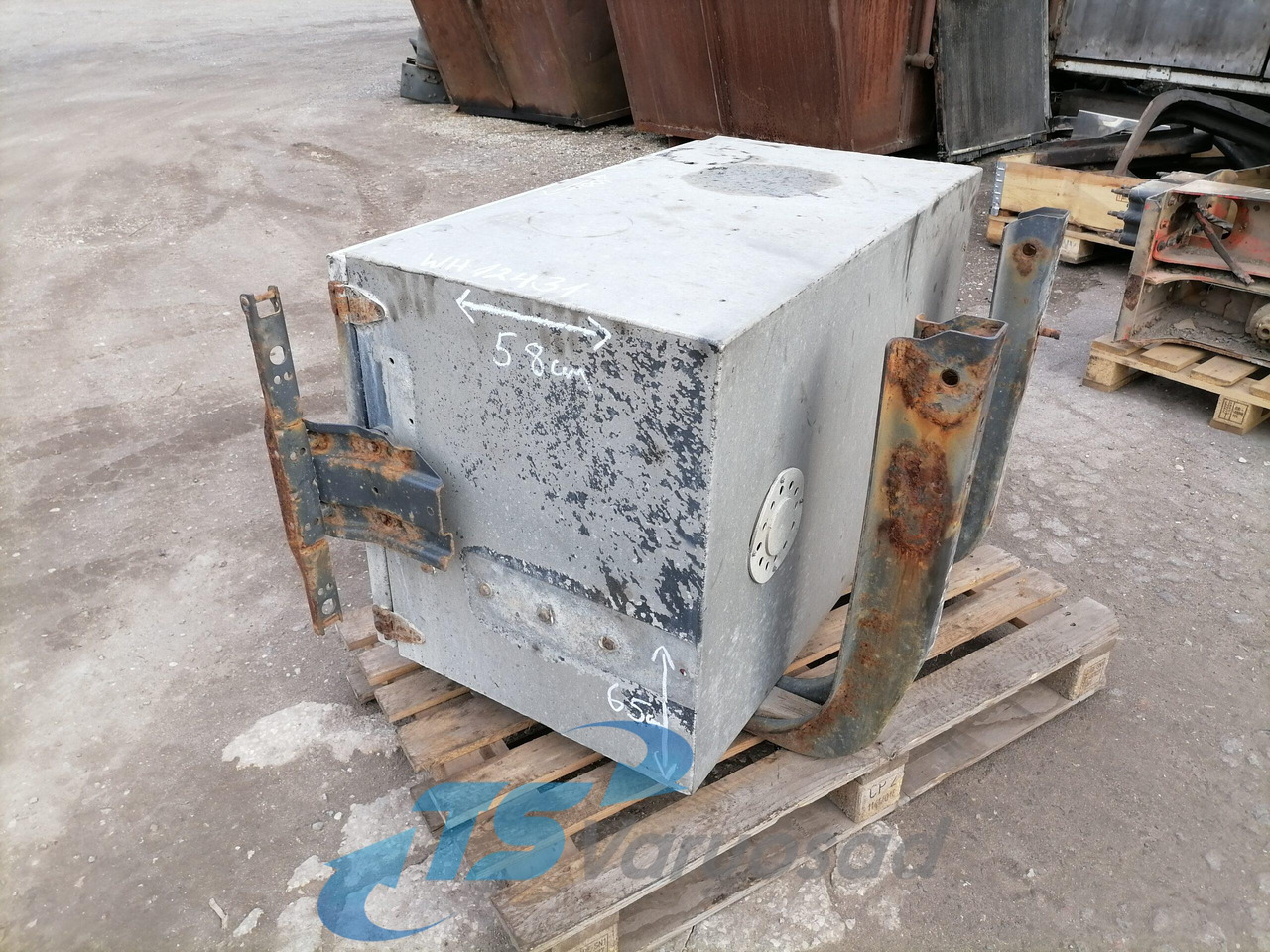 Scania Tool box - Üniversal parça - Kamyon: fotoğraf 3 Scania Tool box - Üniversal parça - Kamyon: fotoğraf 3