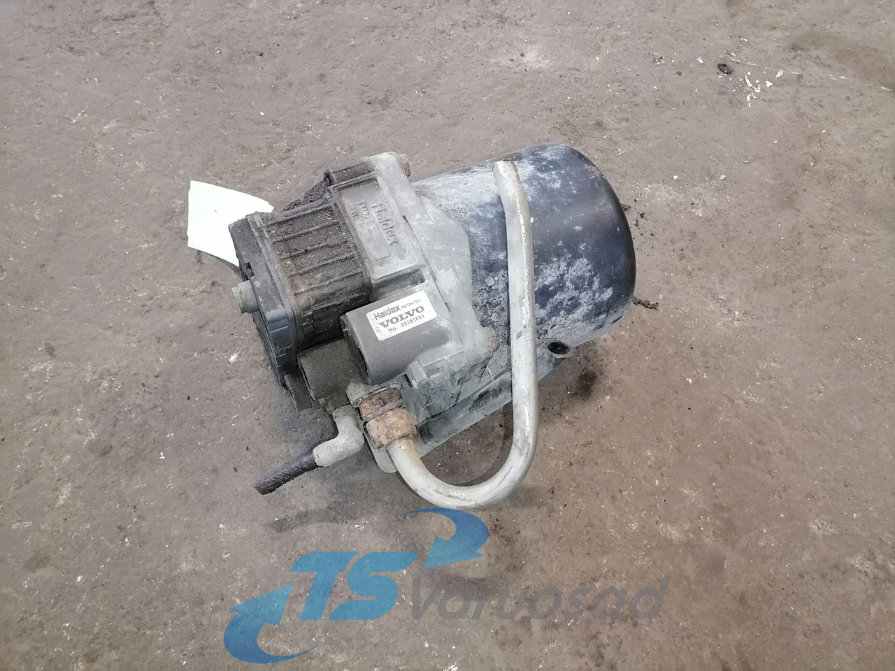 Volvo Air dryer 20393894 - Fren valfi - Kamyon: fotoğraf 1 Volvo Air dryer 20393894 - Fren valfi - Kamyon: fotoğraf 1