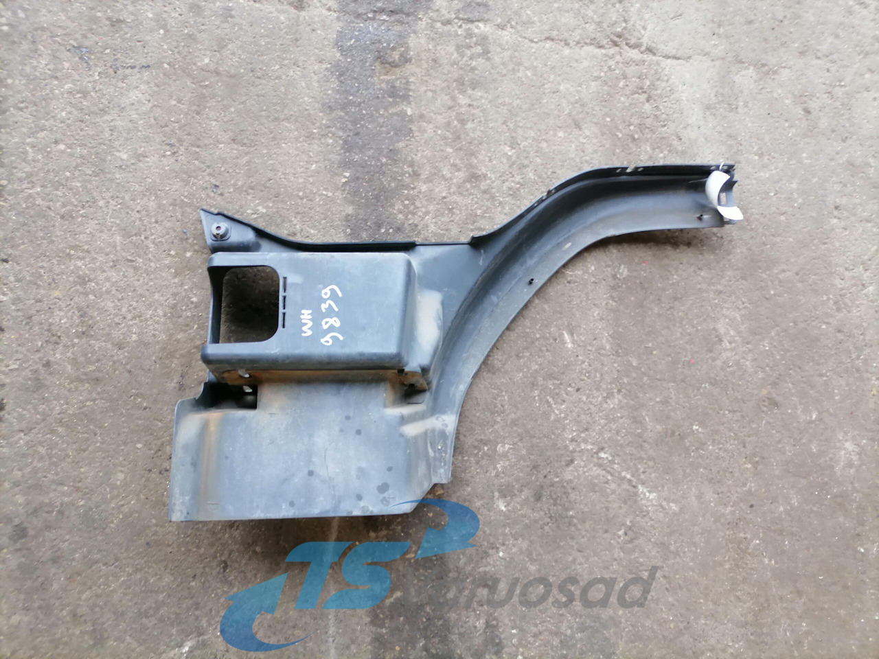Volvo Astmelaua plastik 20529484 - Basamak - Kamyon: fotoğraf 2 Volvo Astmelaua plastik 20529484 - Basamak - Kamyon: fotoğraf 2