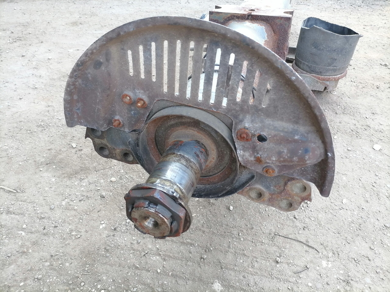 Volvo Axel housing 20888027 - Aks ve yedek parça - Kamyon: fotoğraf 4 Volvo Axel housing 20888027 - Aks ve yedek parça - Kamyon: fotoğraf 4