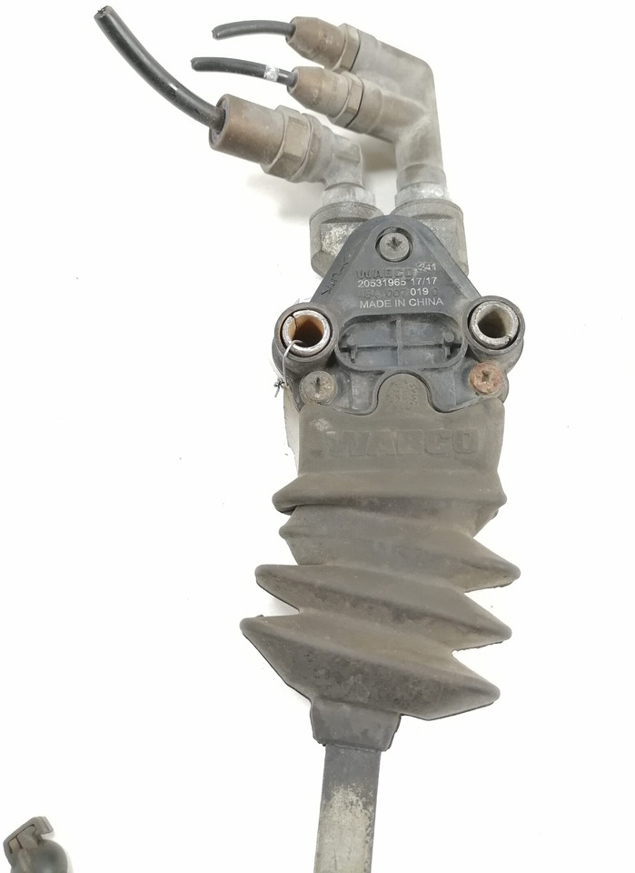 Volvo Cab suspension control valve 20531965 - Kabin süspansiyonu - Kamyon: fotoğraf 3 Volvo Cab suspension control valve 20531965 - Kabin süspansiyonu - Kamyon: fotoğraf 3