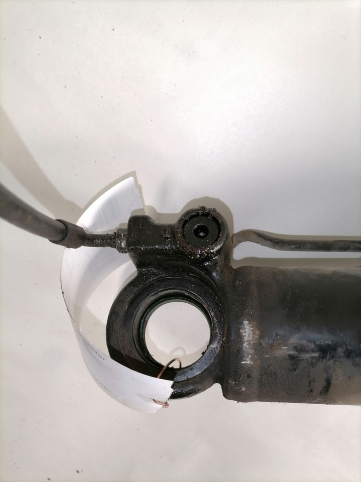 Volvo Cab tilting cylinder 20922303 - Kabin süspansiyonu - Kamyon: fotoğraf 3 Volvo Cab tilting cylinder 20922303 - Kabin süspansiyonu - Kamyon: fotoğraf 3