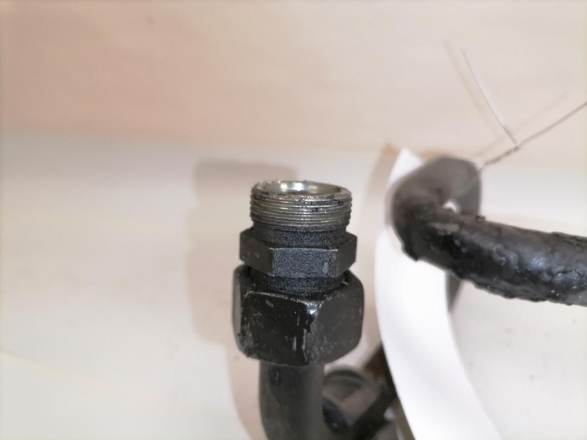 Volvo Compressor air pipe 22311001 - Kompresör - Kamyon: fotoğraf 4 Volvo Compressor air pipe 22311001 - Kompresör - Kamyon: fotoğraf 4