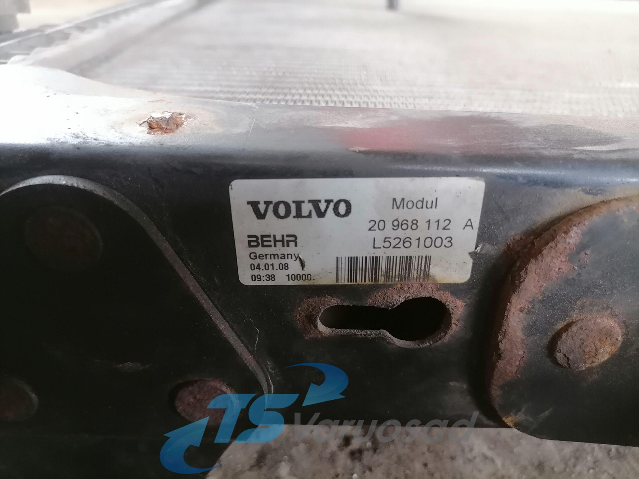 Volvo Cooling radiator 20810099 - Radyatör - Kamyon: fotoğraf 3 Volvo Cooling radiator 20810099 - Radyatör - Kamyon: fotoğraf 3