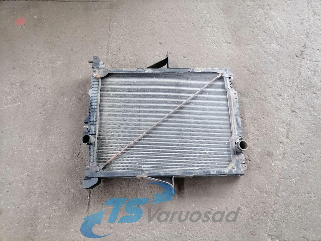 Volvo Cooling radiator 20936055 - Radyatör - Kamyon: fotoğraf 1 Volvo Cooling radiator 20936055 - Radyatör - Kamyon: fotoğraf 1