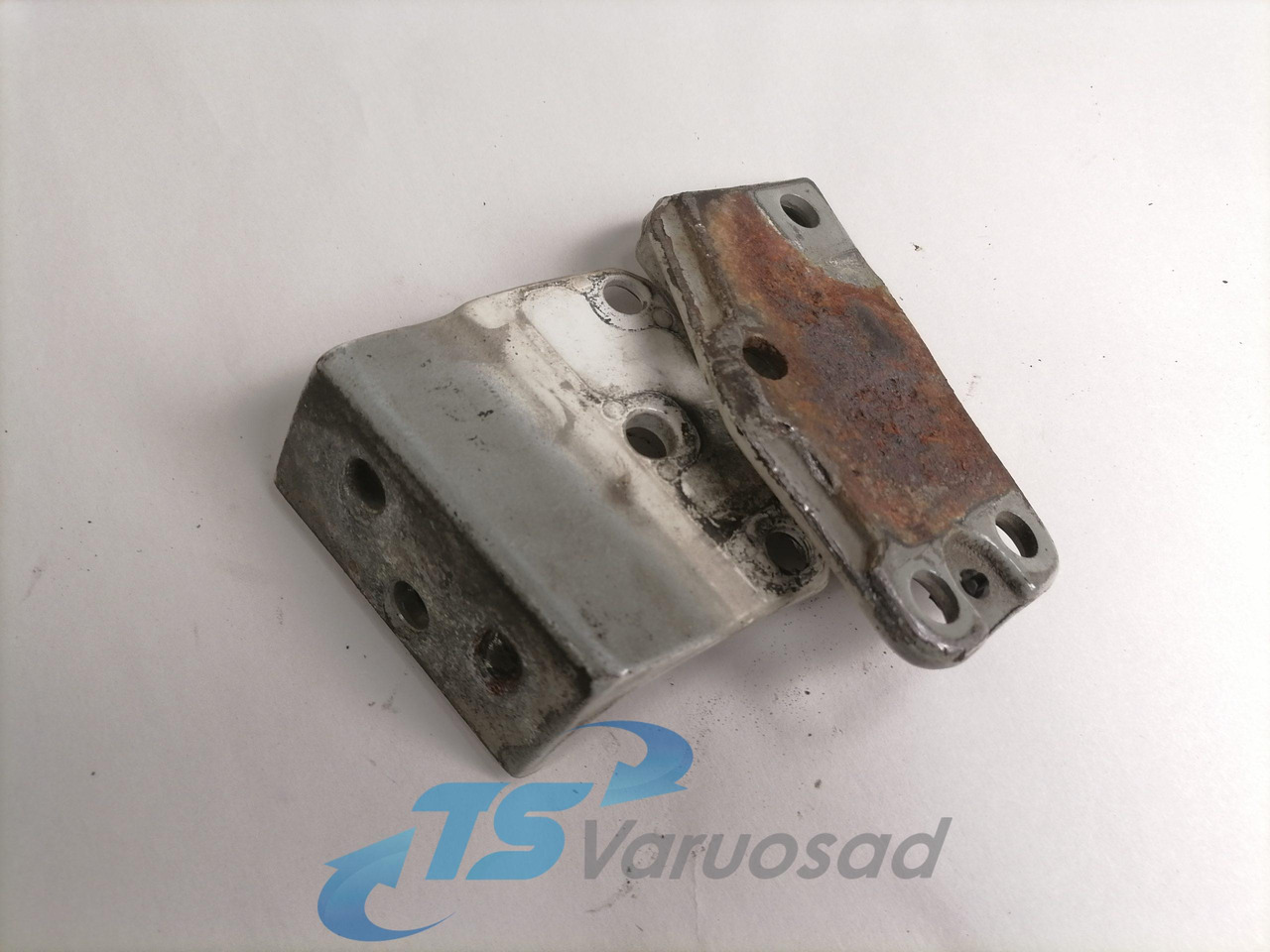 Volvo Door hinge 20372038 - Kapı ve yedek parça - Kamyon: fotoğraf 4 Volvo Door hinge 20372038 - Kapı ve yedek parça - Kamyon: fotoğraf 4
