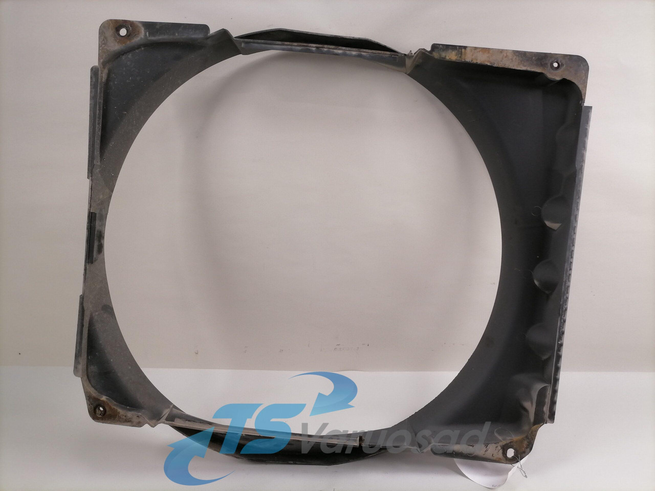 Volvo Fan shroud 20733428 - Radyatör - Kamyon: fotoğraf 3 Volvo Fan shroud 20733428 - Radyatör - Kamyon: fotoğraf 3