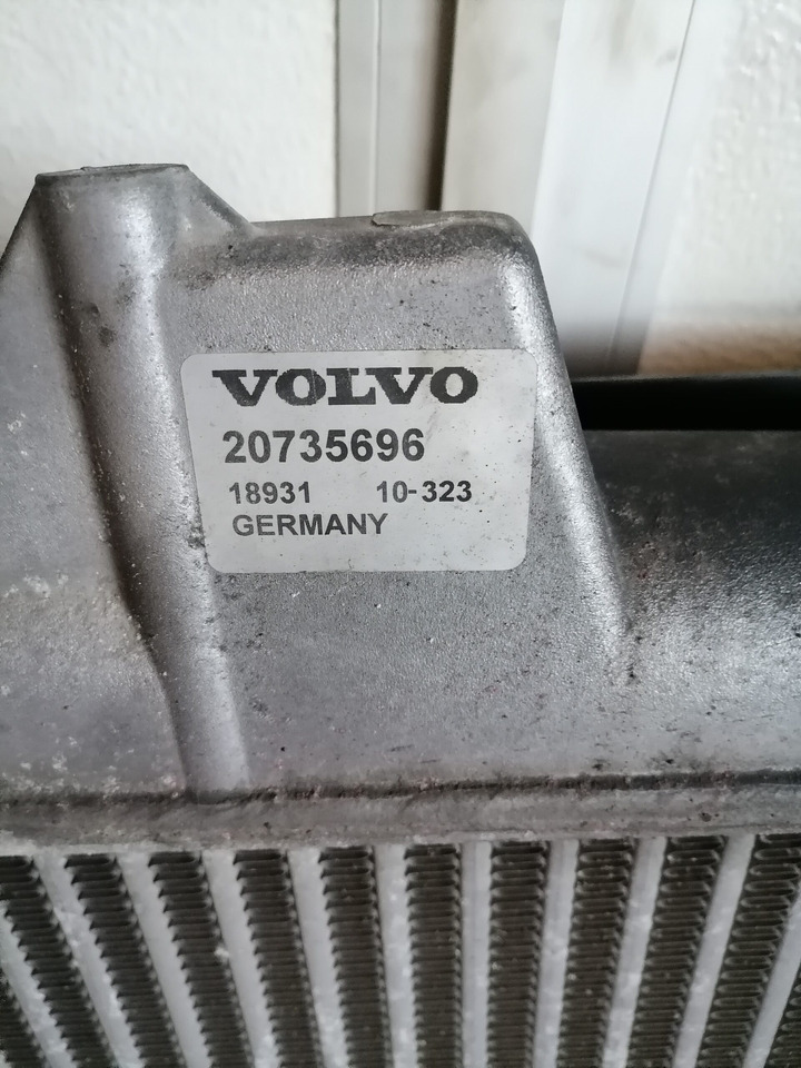 Volvo Intercooler radiator 20735696 - İnterkuler - Kamyon: fotoğraf 3 Volvo Intercooler radiator 20735696 - İnterkuler - Kamyon: fotoğraf 3
