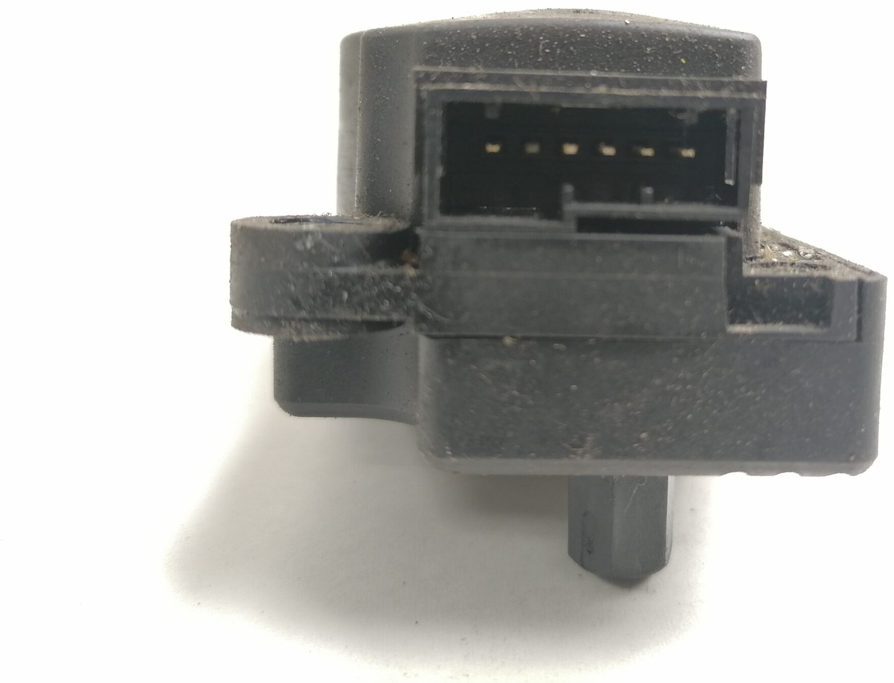 Volvo Interior heating damper position regulator 20443812 - Üniversal parça - Kamyon: fotoğraf 2 Volvo Interior heating damper position regulator 20443812 - Üniversal parça - Kamyon: fotoğraf 2