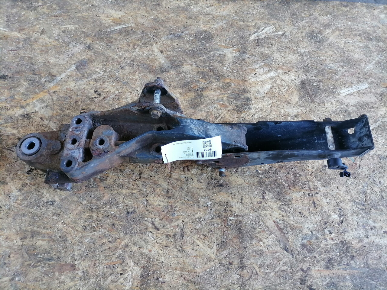 Volvo Kabiini kandur, tagumine 20467739 - Kabin süspansiyonu - Kamyon: fotoğraf 3 Volvo Kabiini kandur, tagumine 20467739 - Kabin süspansiyonu - Kamyon: fotoğraf 3