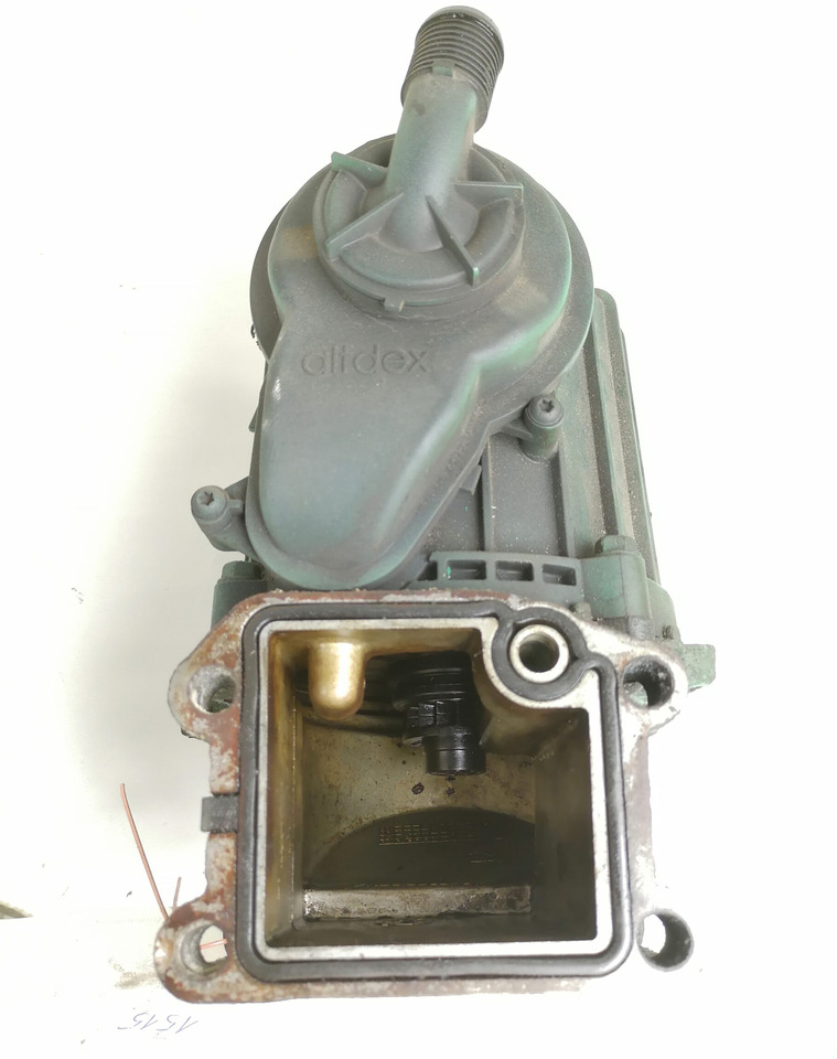 Volvo Karterituulutuse õliaurude separaator 21373007 - Karter - Kamyon: fotoğraf 2 Volvo Karterituulutuse õliaurude separaator 21373007 - Karter - Kamyon: fotoğraf 2