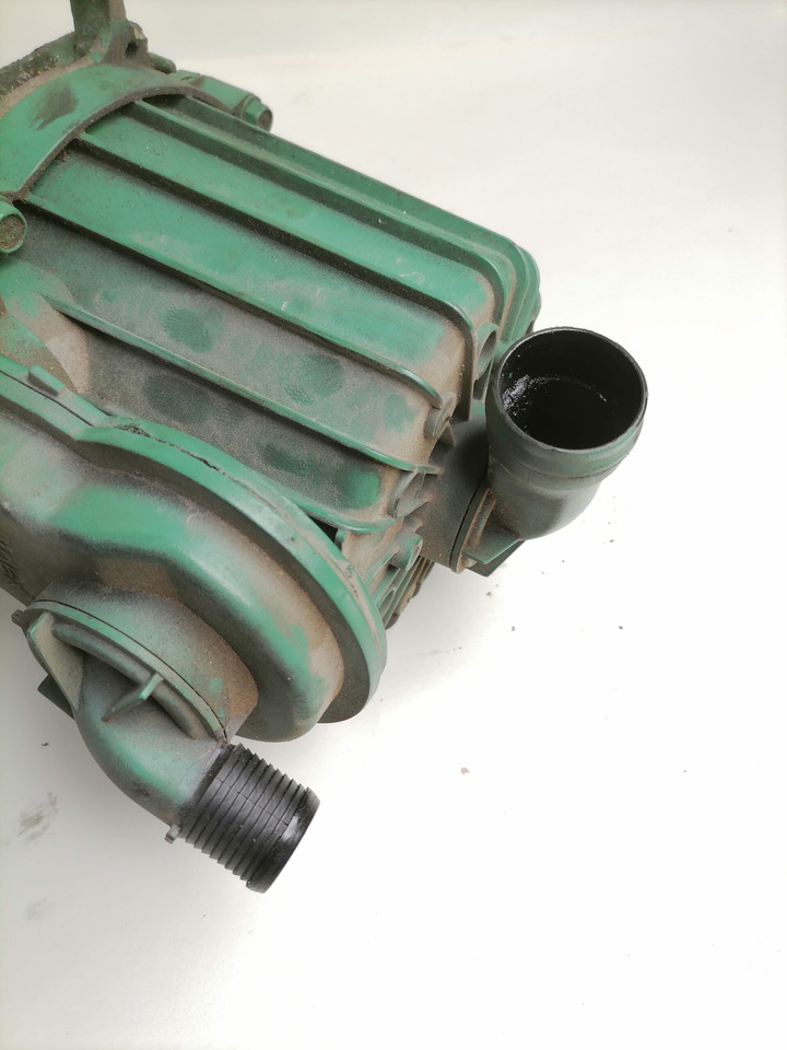 Volvo Karterituulutuse õliaurude separaator 21373007 - Karter - Kamyon: fotoğraf 5 Volvo Karterituulutuse õliaurude separaator 21373007 - Karter - Kamyon: fotoğraf 5