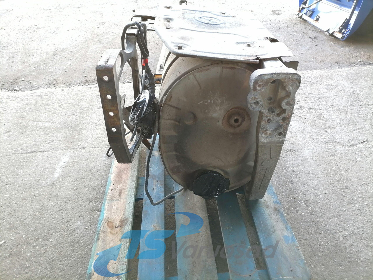 Volvo Muffler 20894953 - Susturucu - Kamyon: fotoğraf 5 Volvo Muffler 20894953 - Susturucu - Kamyon: fotoğraf 5